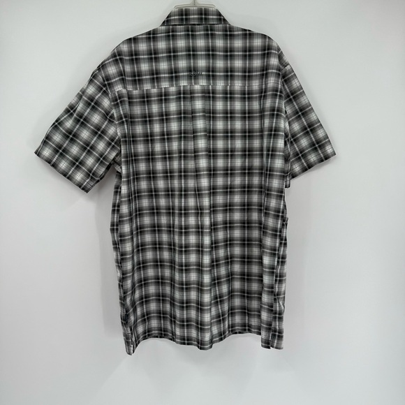 KUHL Rumblr Shirt Men's Black Gray Plaid Size Large Pearl Snap Short Sleeves - Picture 9 of 11